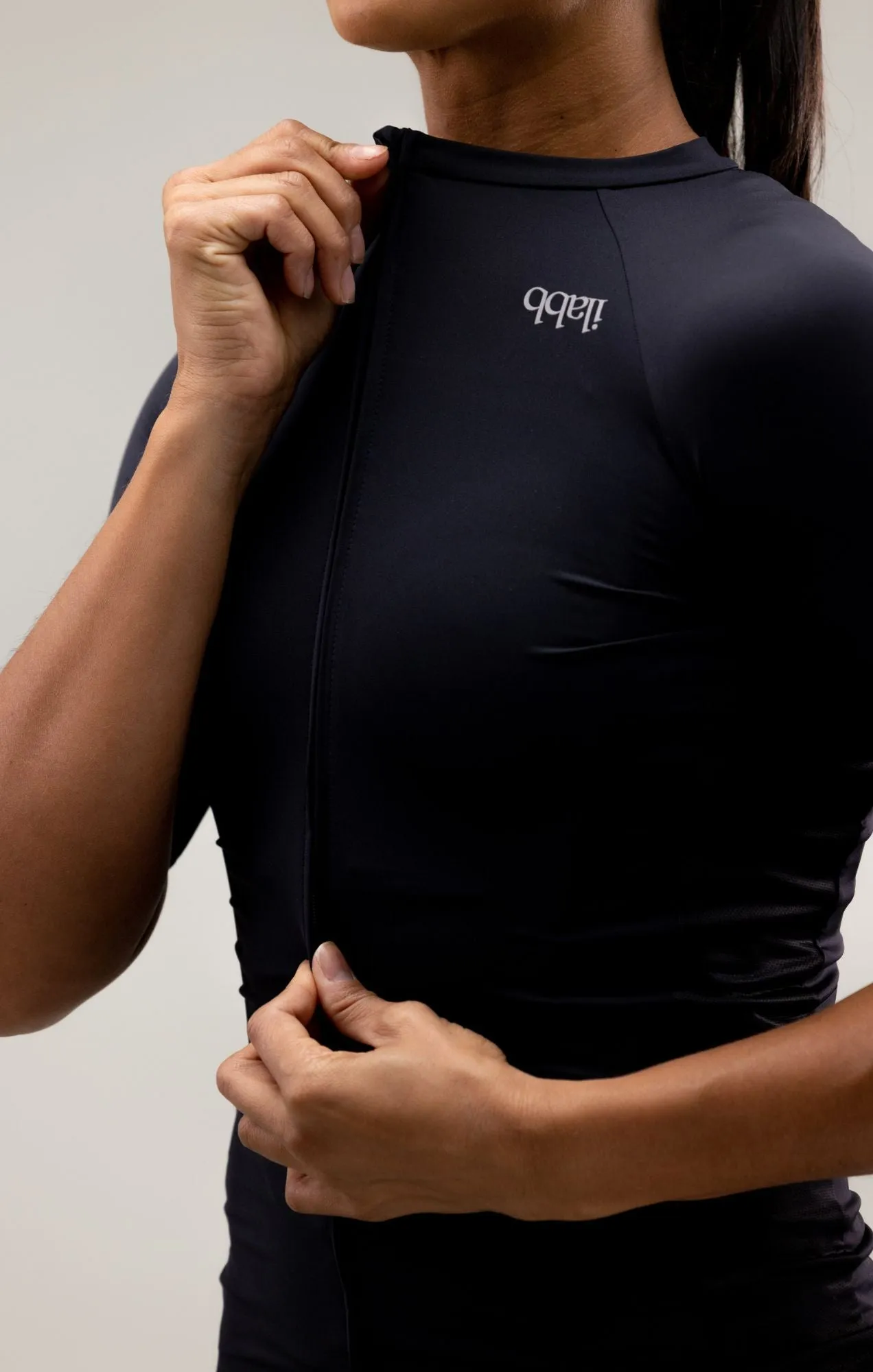 Detour Fitted Top - Black - Women's