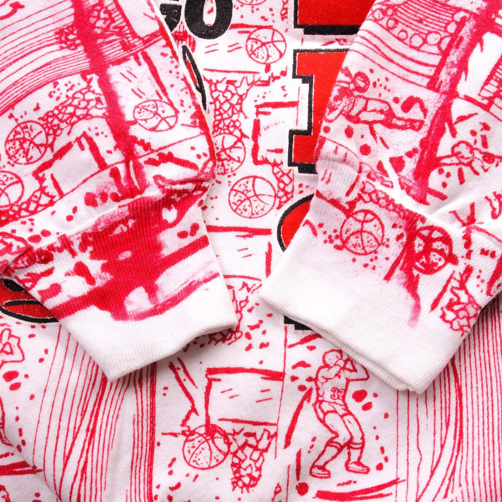 VINTAGE NBA ALL OVER PRINT CHICAGO BULLS 1992 SWEATSHIRT SIZE XL