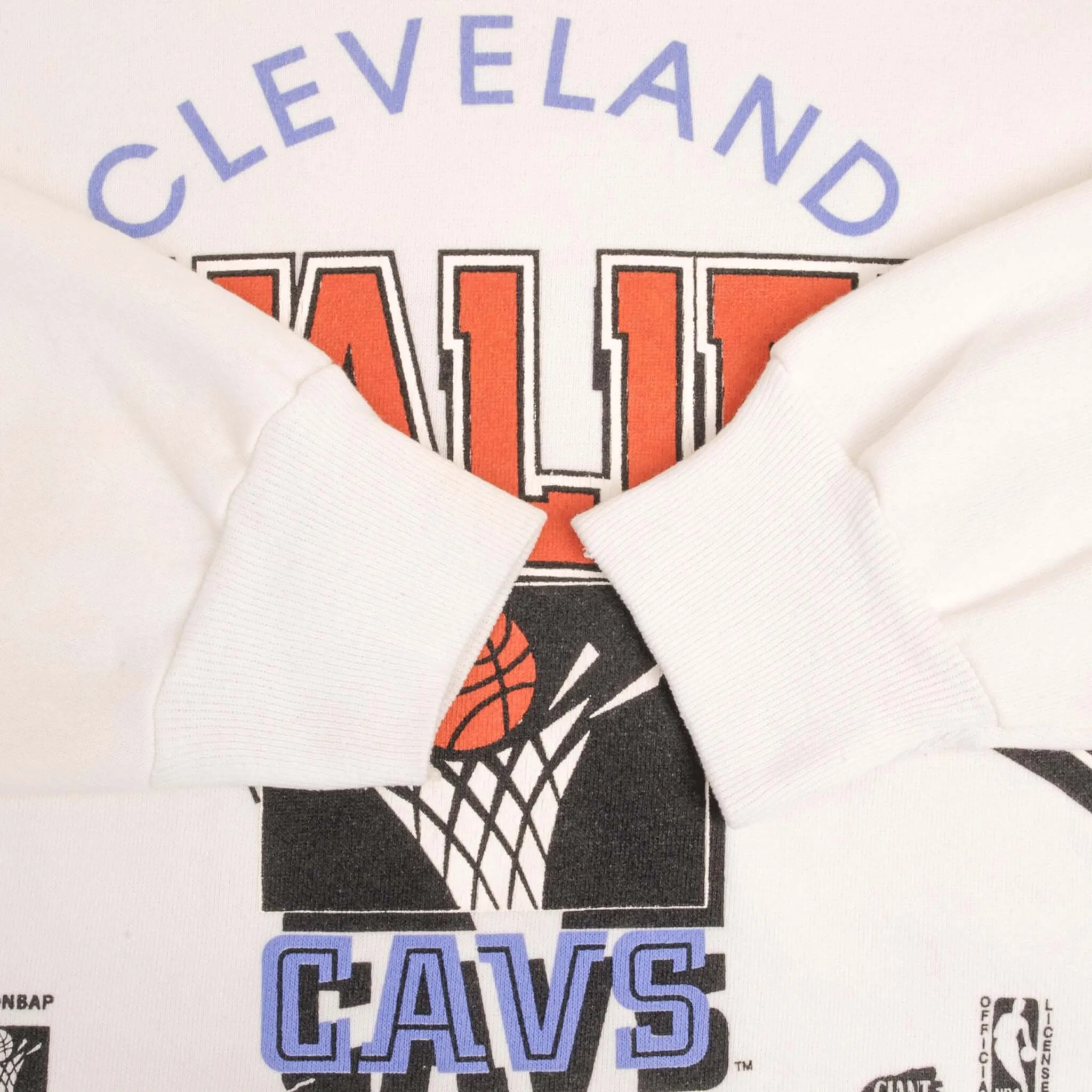 VINTAGE NBA CLEVELAND CAVALIERS 1990S SWEATSHIRT SIZE 2XL MADE IN USA