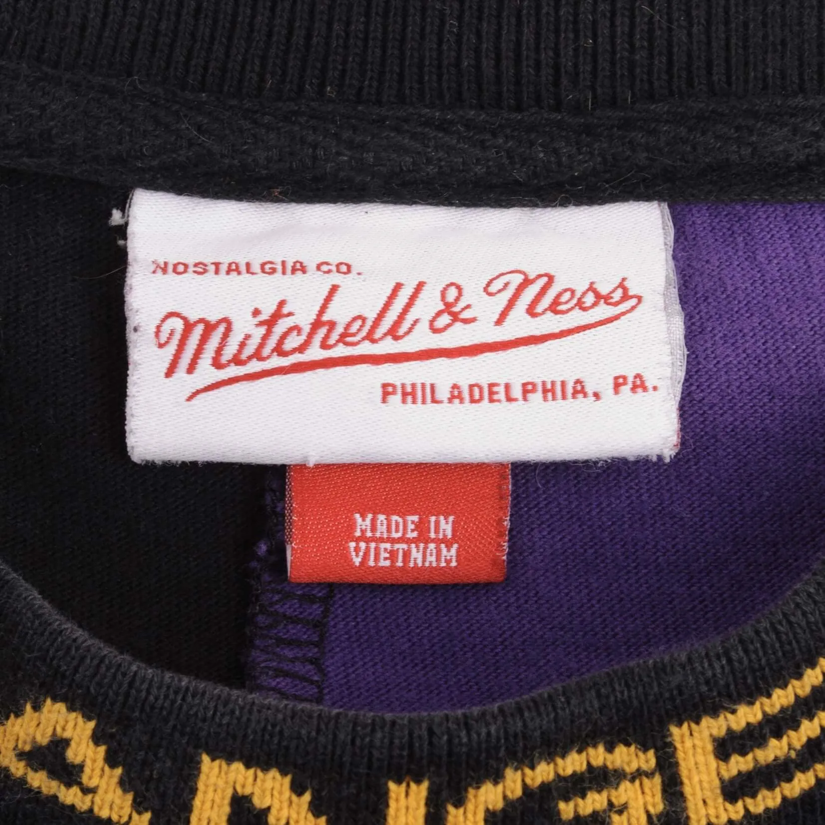 VINTAGE NBA LOS ANGELES LAKERS MITCHELL & NESS TEE SHIRT 2000S SIZE MEDIUM