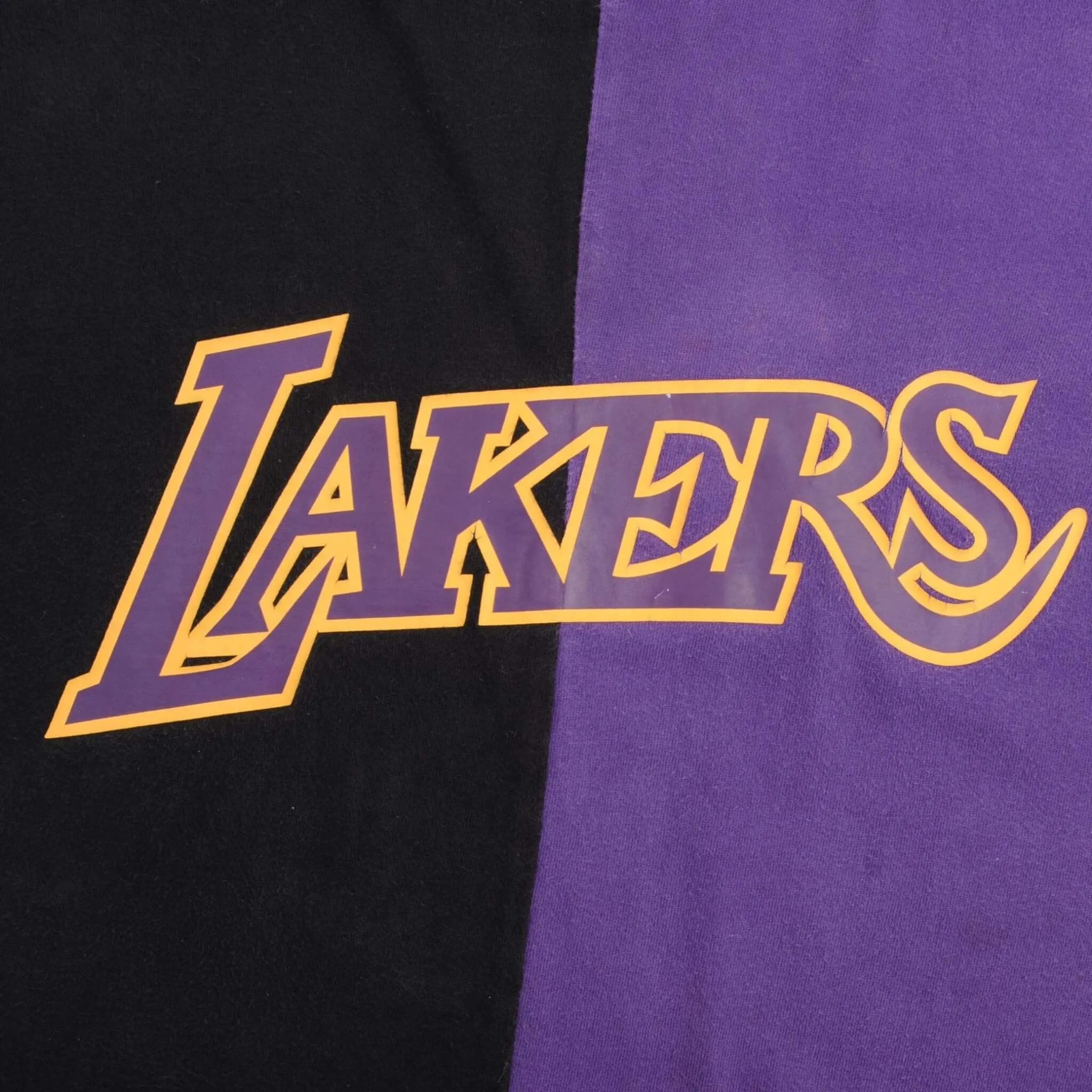 VINTAGE NBA LOS ANGELES LAKERS MITCHELL & NESS TEE SHIRT 2000S SIZE MEDIUM