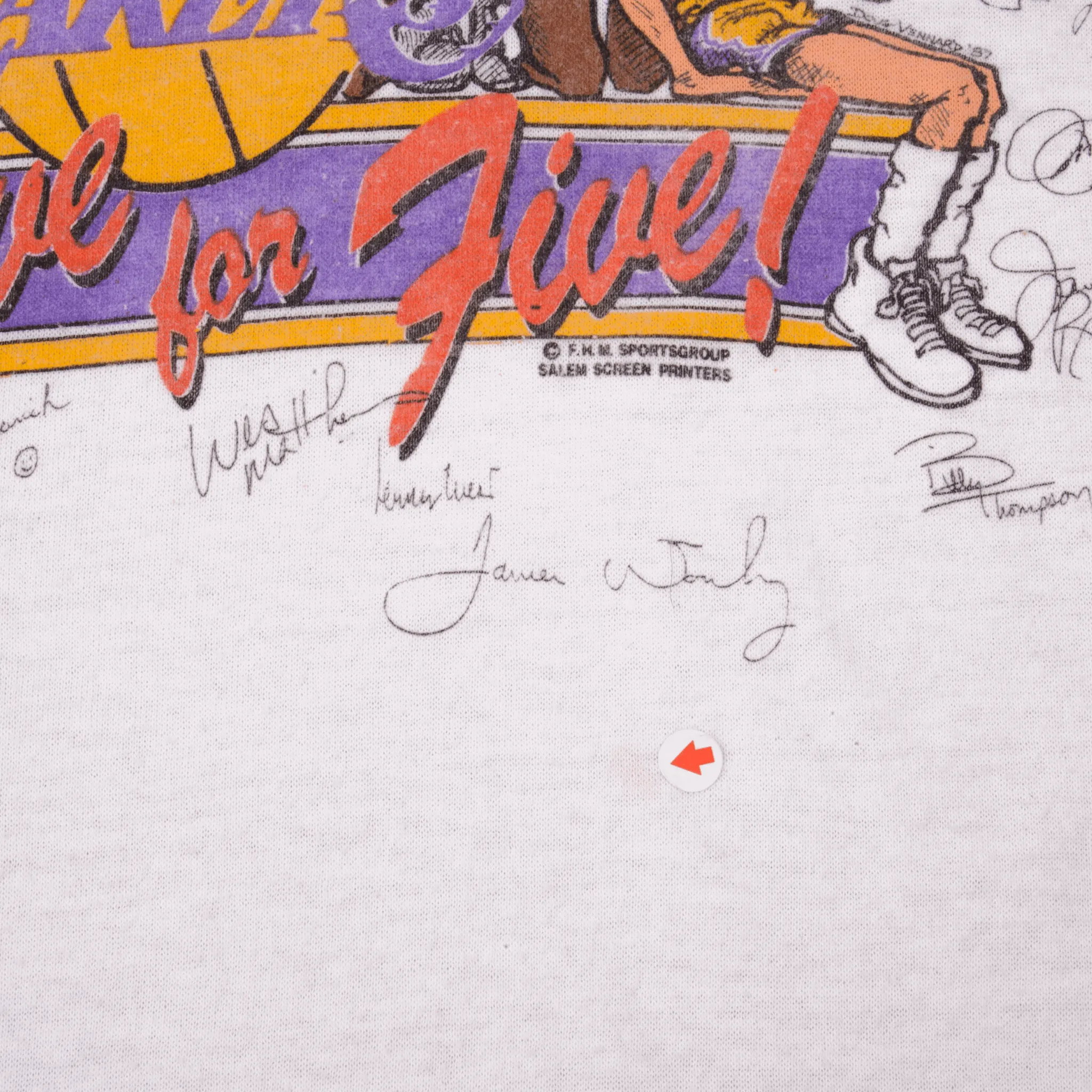 VINTAGE NBA LOS ANGELES LAKERS WORLD CHAMPS 1987 TEE SHIRT MEDIUM MADE USA