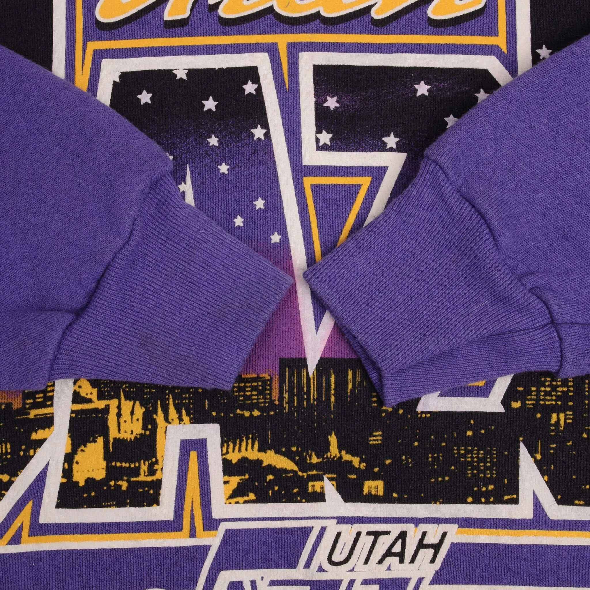 VINTAGE NBA UTAH JAZZ SWEATSHIRT 1990S SIZE MEDIUM MADE IN USA