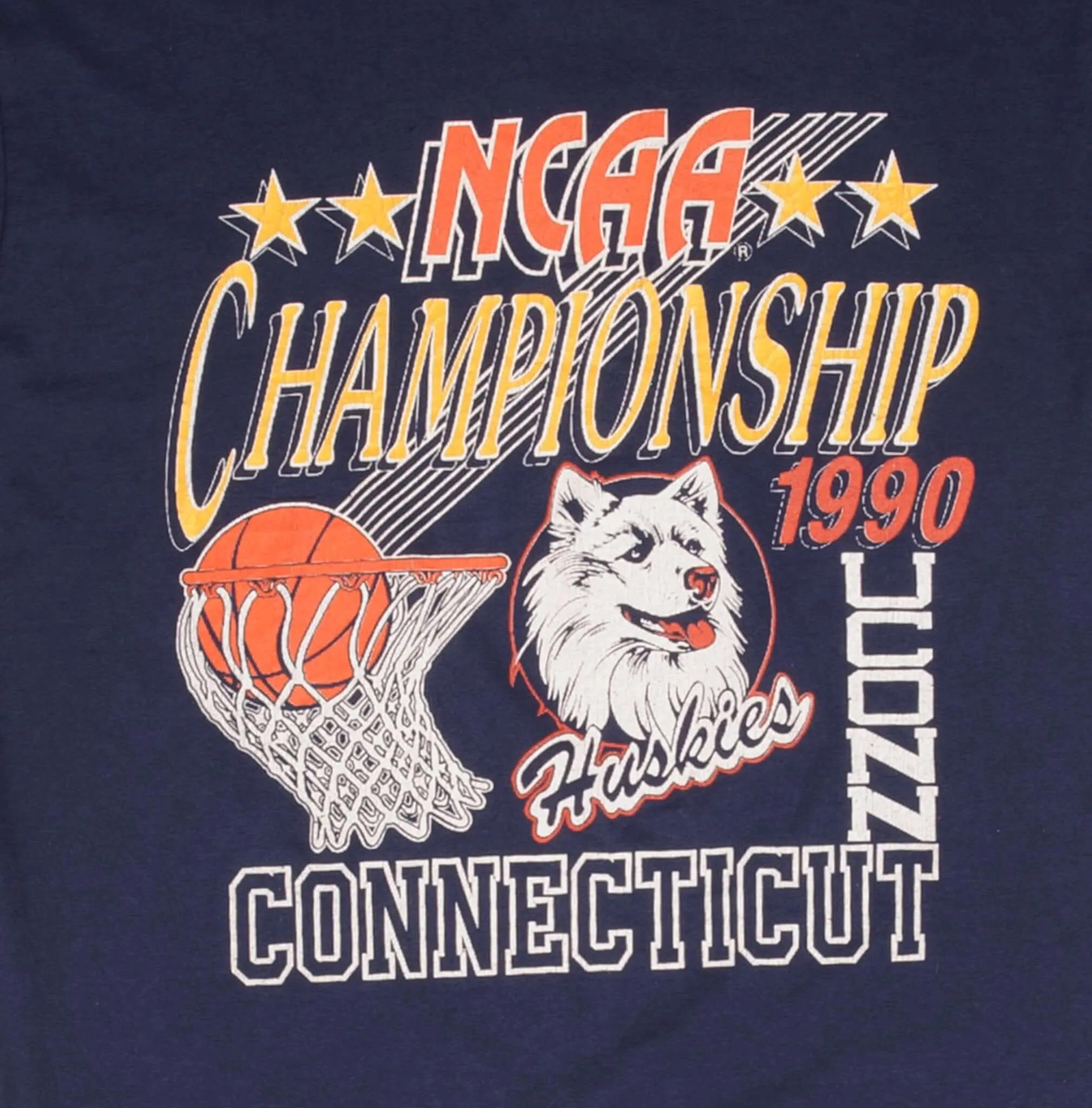 VINTAGE NCAA UCONN HUSKIES BASKETBALL 1990 TEE SHIRT SIZE MEDIUM MADE IN USA