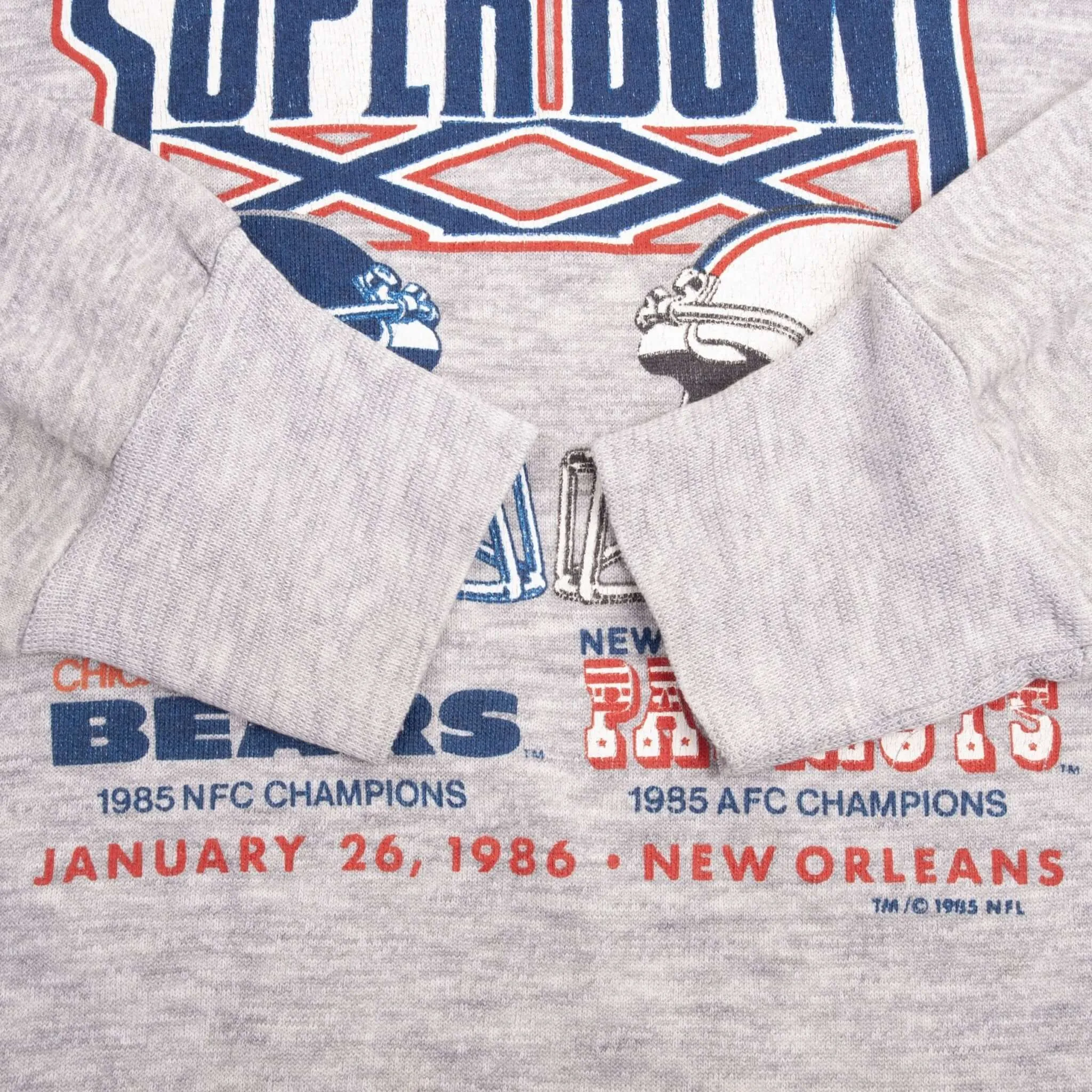 VINTAGE NFL SUPER BOWL BEARS VS PATRIOTS SWEATSHIRT 1986 MEDIUM MADE IN USA