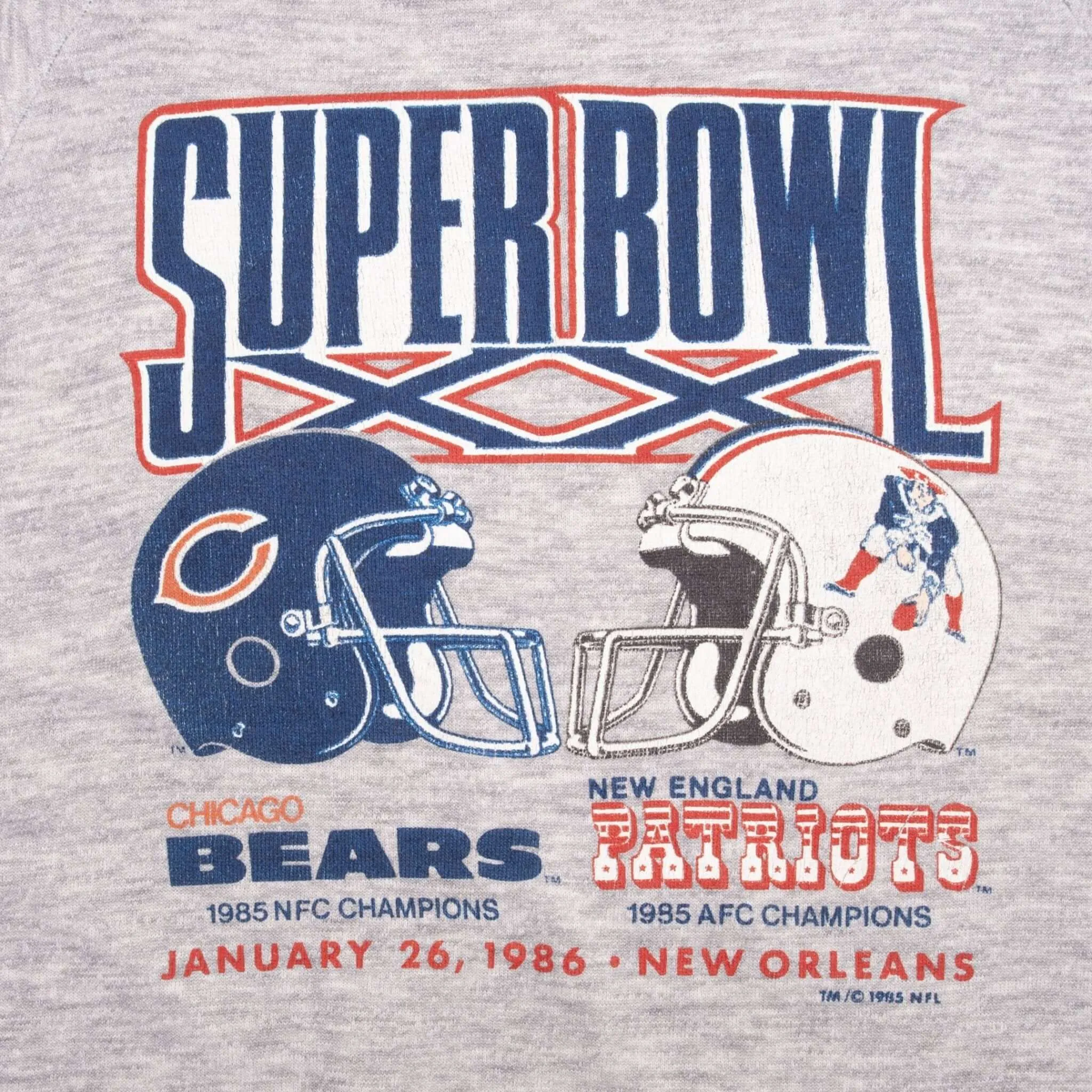 VINTAGE NFL SUPER BOWL BEARS VS PATRIOTS SWEATSHIRT 1986 MEDIUM MADE IN USA